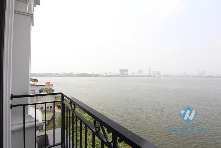 Lakeview studio apartment for rent in Tay Ho, Hanoi